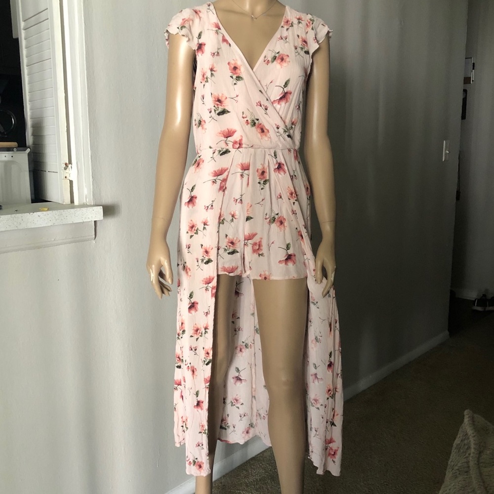 ✨SALE✨ Pretty Pink Floral Romper/Dress
